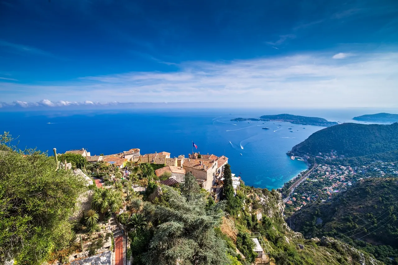 Èze village above the Mediterranean